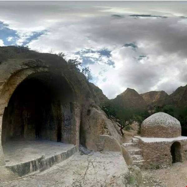 مسجد سنگی و گنبد بندره شهر ایج استهبان