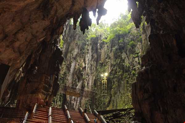 غار باتو در مالزی