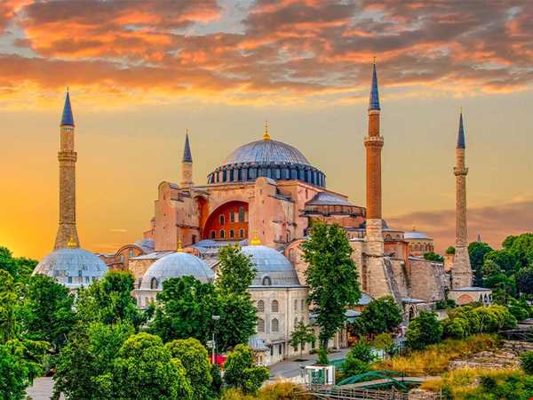 راهنمای سفر اقتصادی به استانبول ترکیه