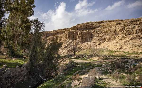 برم دلک شیراز؛ تلاقی طبیعت و تاریخ در دل کوه
