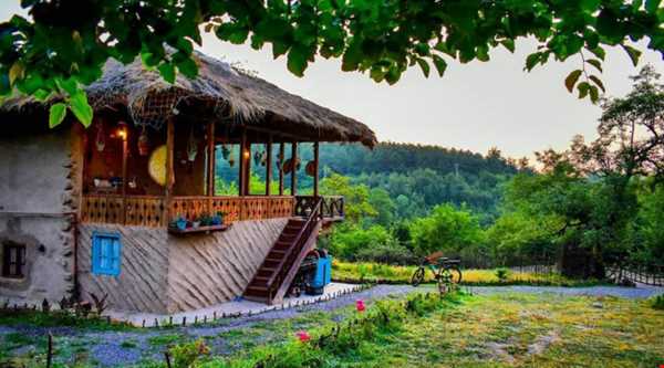 ترکیب تاریخ و آرامش در اقامتگاه‌های ایران