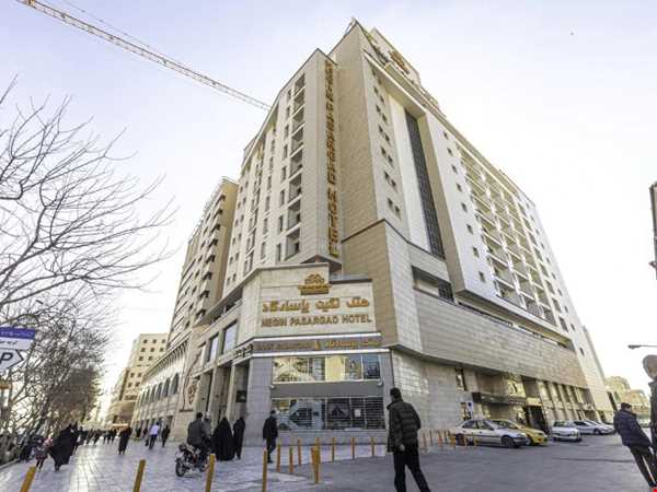 از سوئیت&zwnj;های خانوادگی تا رستوران مجهز؛ هرآنچه باید درباره هتل نگین پاسارگاد بدانید