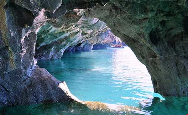 غار مرمر دریاچه‌ی کاررا