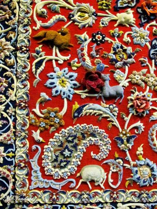 یکی از زیباترین قالی‌های ایرانی....