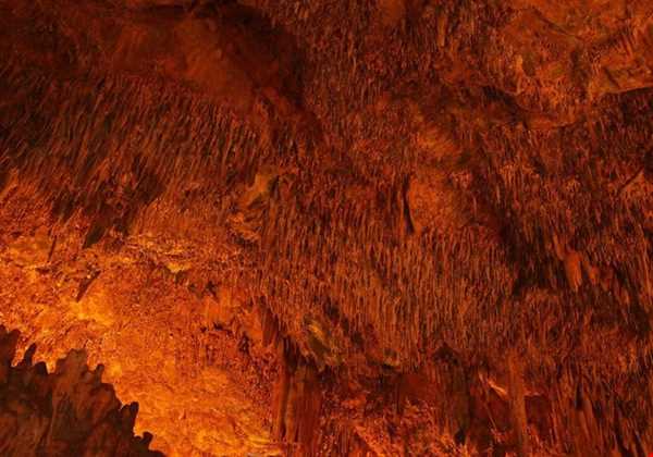 غار 15000 ساله ای که شفا دهنده است!