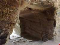 غار قدمگاه ( مسجد قدمگاه )