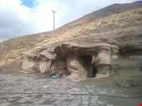 غار قدمگاه ( مسجد قدمگاه )