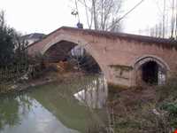 پل خشتی نیاکو