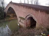 پل خشتی نیاکو