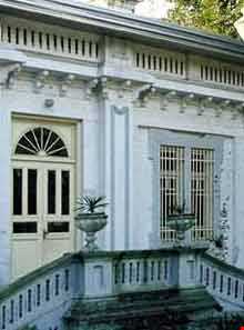 عمارت باغشاه  (  پارک ملت - کاخ چهلستون )