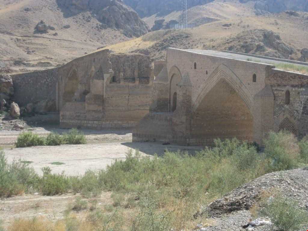 پل دختر میانه