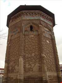 گنبد کبود ( آرامگاه مادر هلاکوخان )