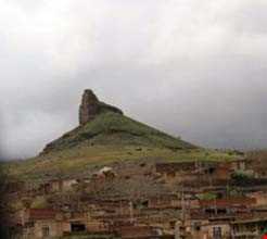 منطقه نمونه گردشگری قلعه چای عجب شیر