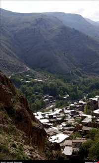 Esfidan Village