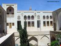 خانه پیرنیا ( موزه مردم شناسی کویر )