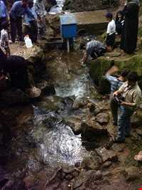 چشمه فکجور دمکش