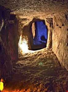 Ouyi Noushabad underground city