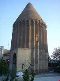 برج آرامگاه علاءالدین ( برج علاء‌الدوله )