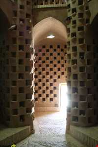 برج کبوترخانه میبد