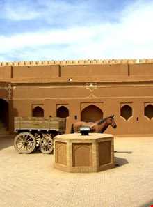 چاپارخانه میبد