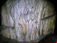 Roodafshan Cave