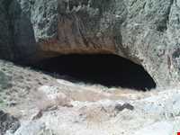 Roodafshan Cave