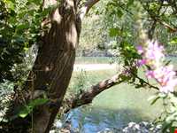 حاشیه زاینده رود