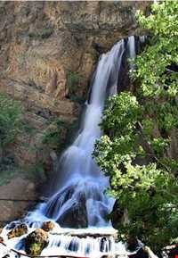 آبشار آب سفید