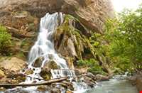 آبشار آب سفید