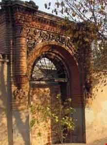 خانه معین الکتاب