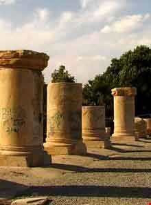 معبد آناهیتا