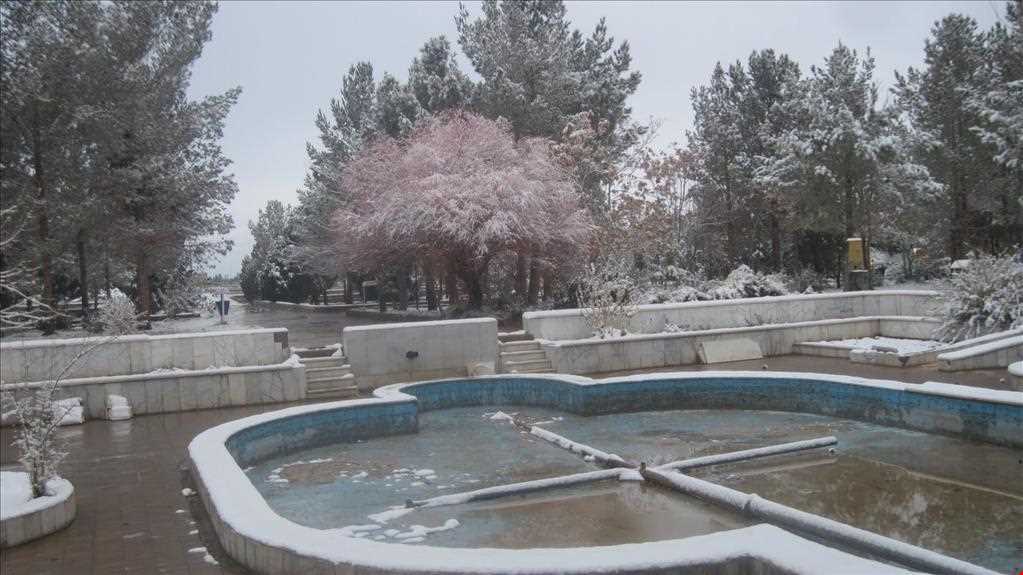 Sarcheshmeh Nahr -e Masih Park