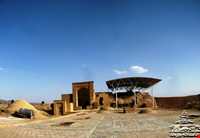 مسجد، آب انبار و حمام کوشک