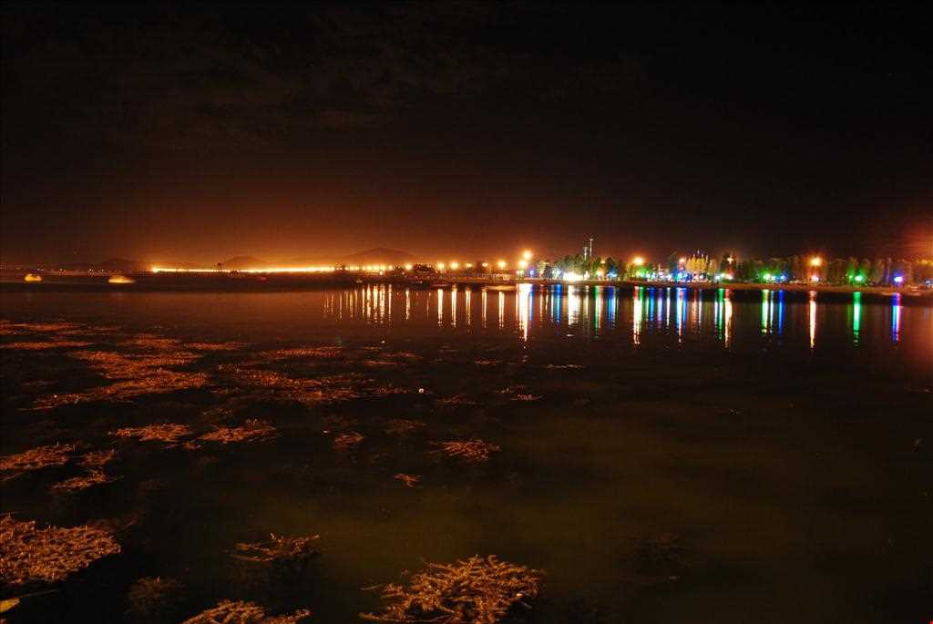 سراب نیلوفر