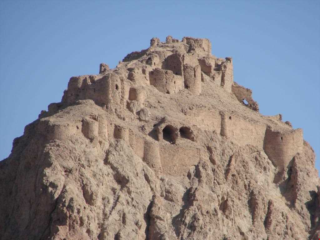 Boshruyeh castle