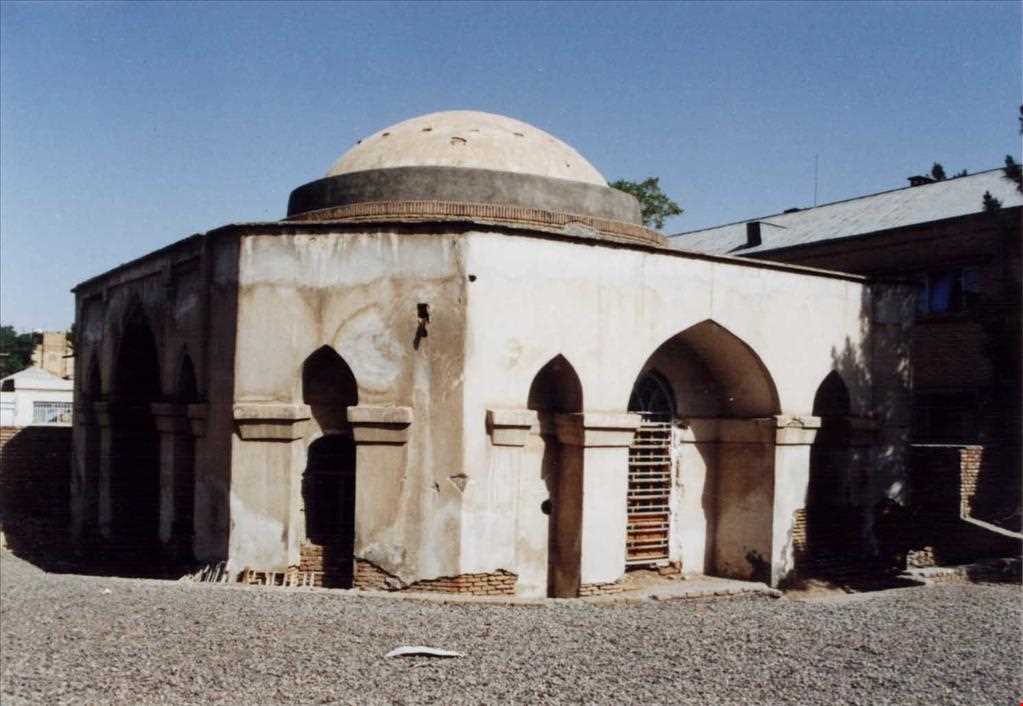 آرامگاه بقراط