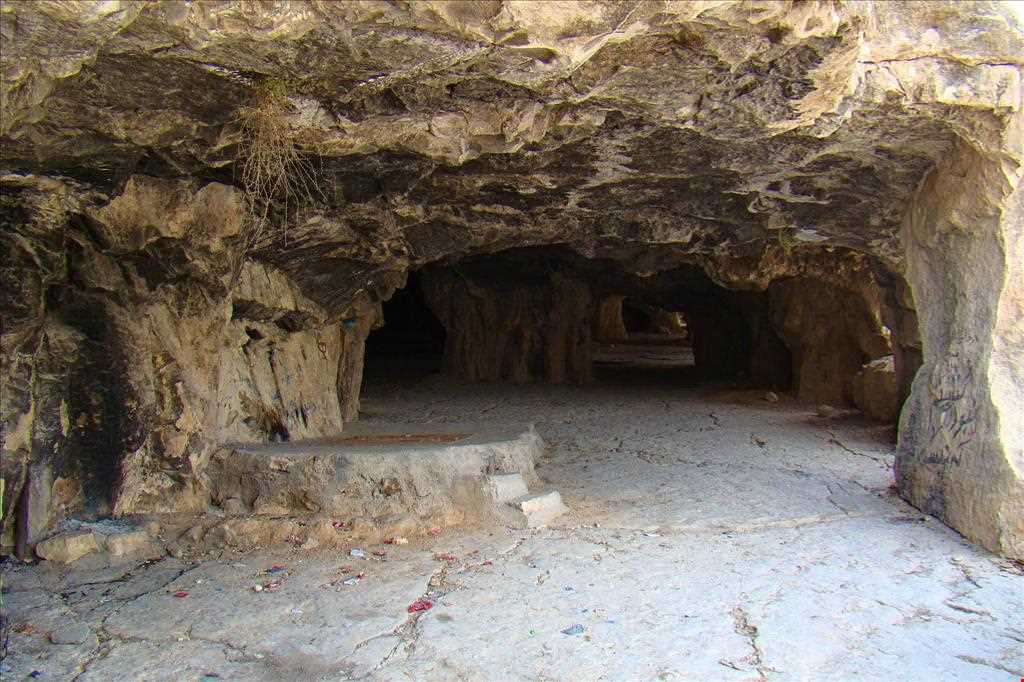 غار سنگ‌تراشان جهرم