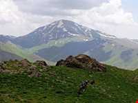 Chehel Cheshmeh mountain
