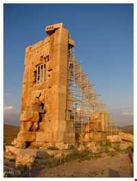 مقبره کمبوجیه ( زندان سلیمان )