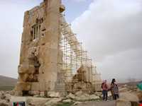 مقبره کمبوجیه ( زندان سلیمان )