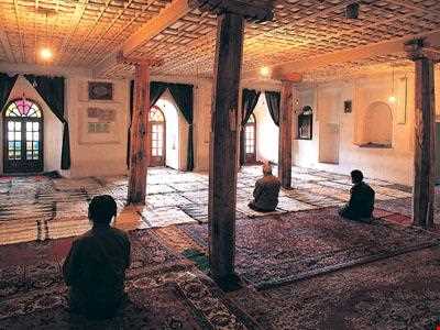 Do Menare (two minarets) mosque