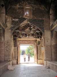 مدرسه و کاروانسرای گنجعلی خان ( گنجعلیخان )