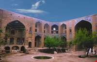 مدرسه و کاروانسرای گنجعلی خان ( گنجعلیخان )