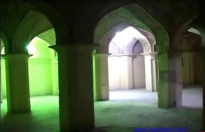 Grand Mosque and Chehelsotun