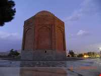 Malek monument