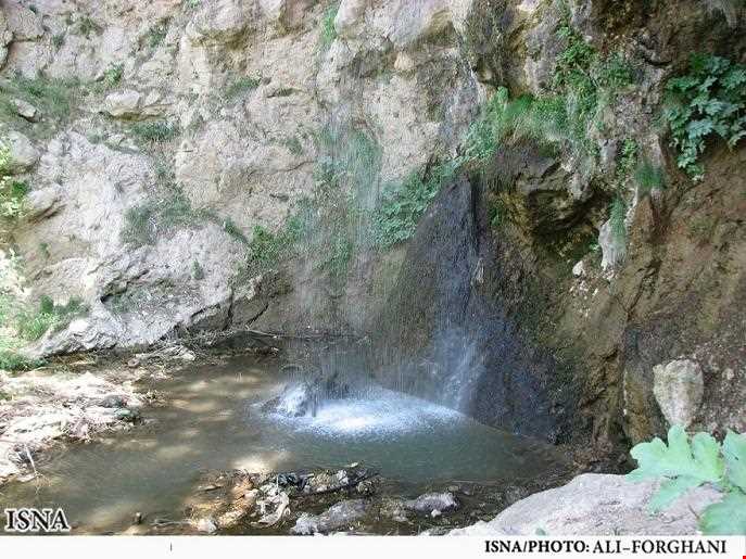 روستا و آبشار چناقچی علیا