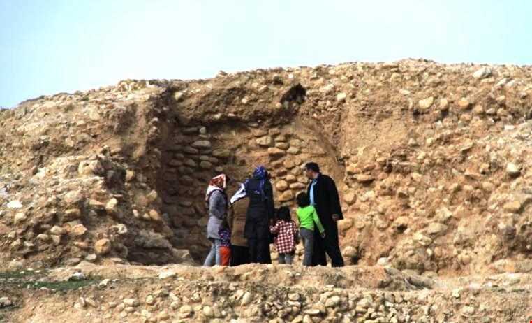 محوطه تاریخی و آتشکده سراب مورت