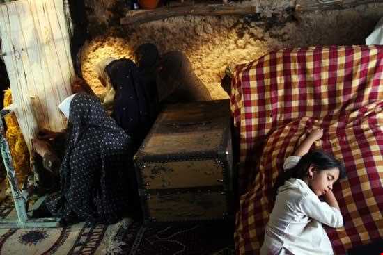 weaving carpet songs