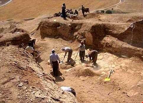 تپه زیویه ( گنکه سوراخ)