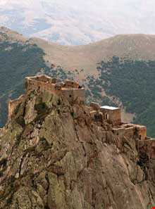 Babak fort ( Babak Castle )
